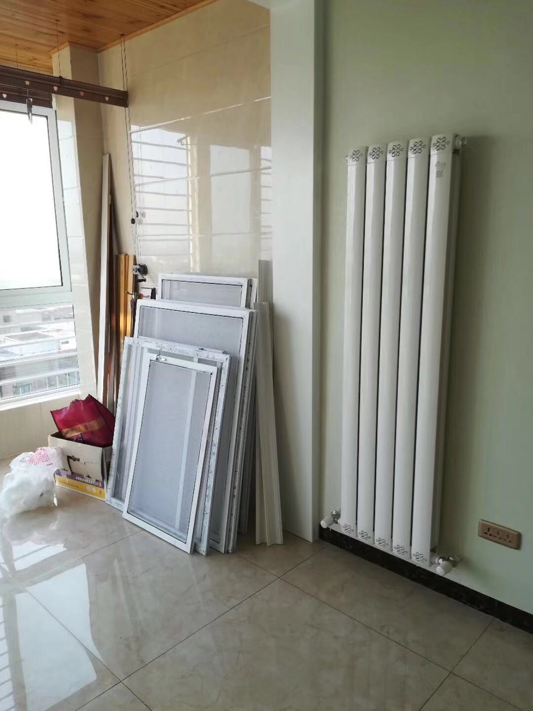 暖气片安装客户效果图