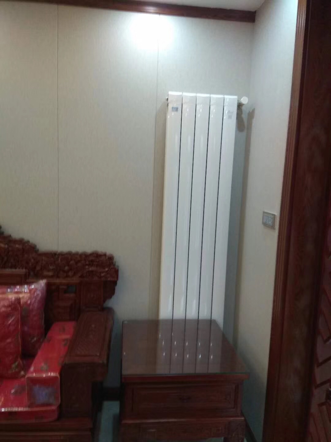 暖气片安装客户效果图